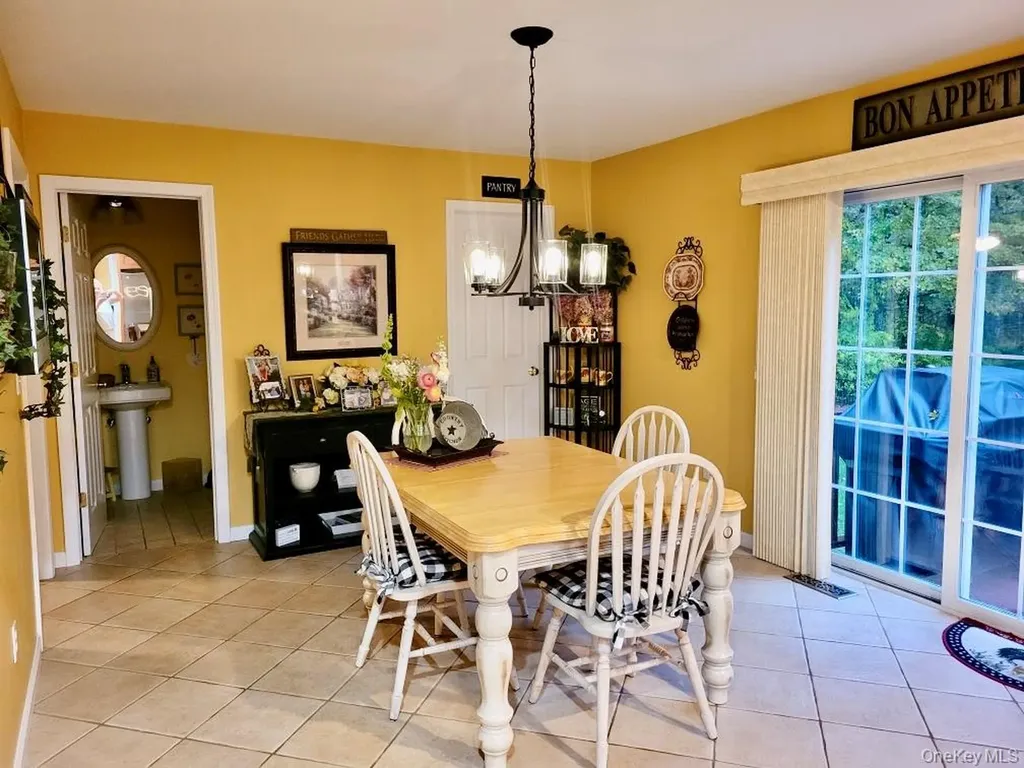 5 Perri Lane Pawling NY 12564
