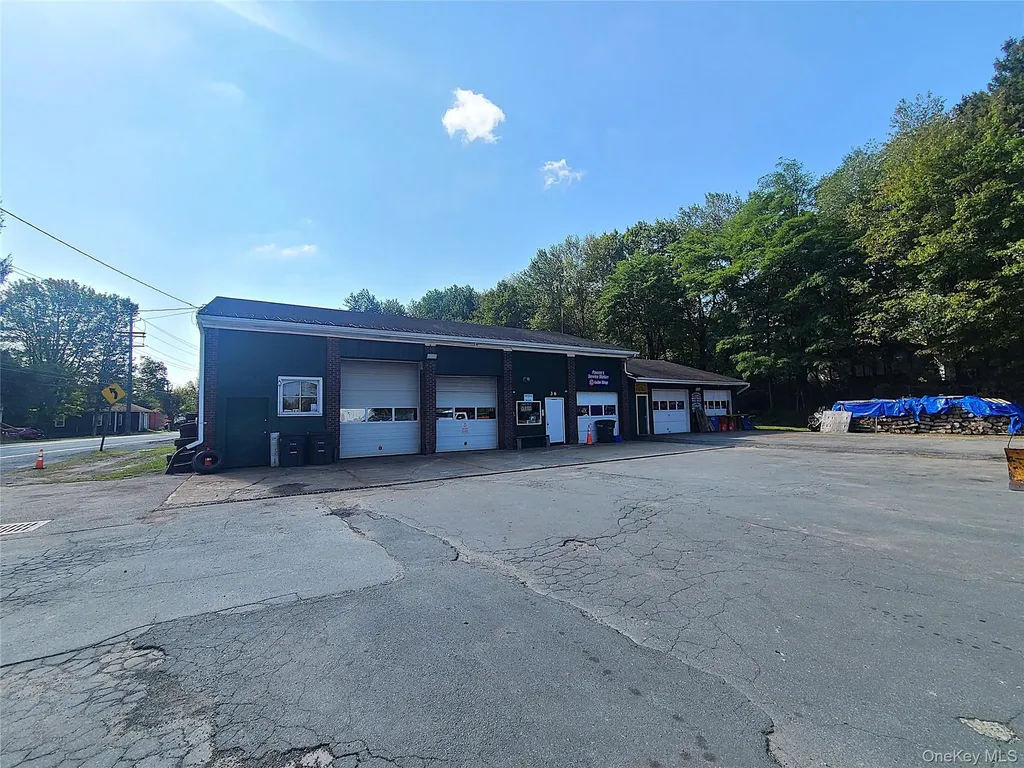 36 Cold Spring Road Monticello NY 12701