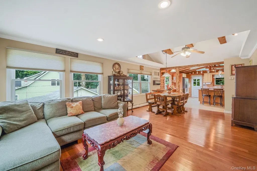 29 Diana Road Rocky Point NY 11778