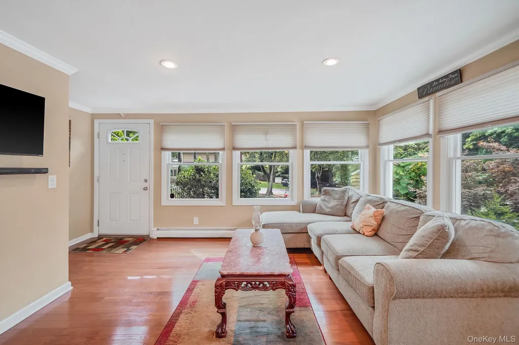 29 Diana Road Rocky Point NY 11778