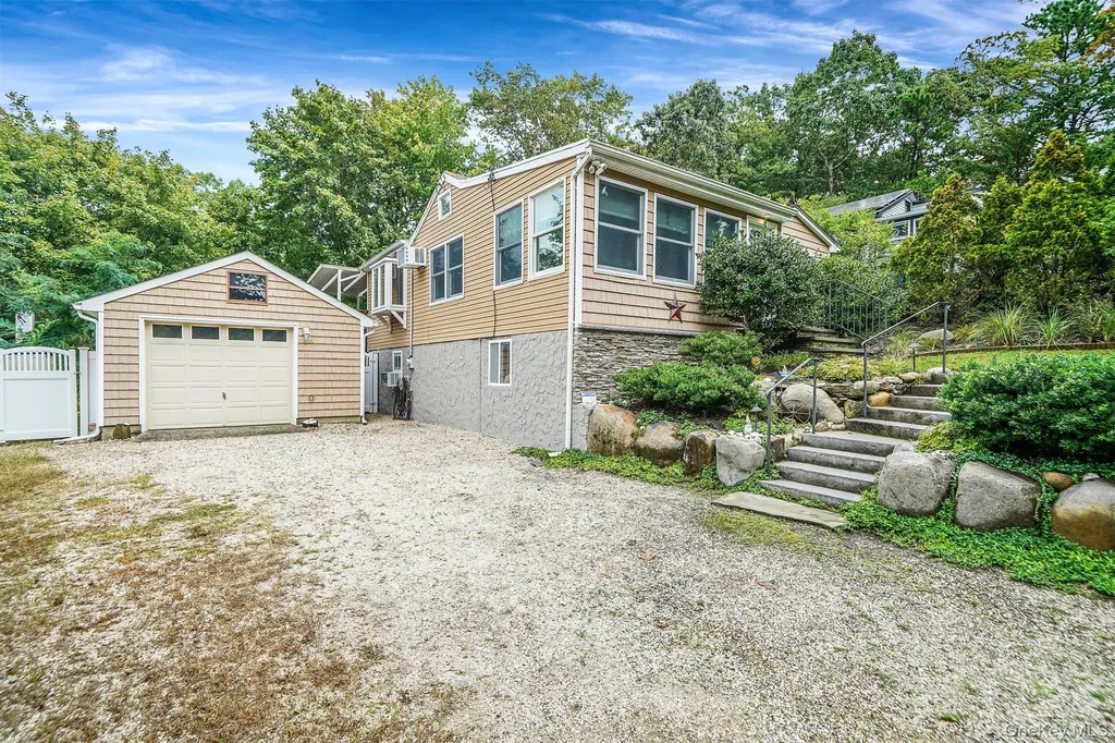 29 Diana Road Rocky Point NY 11778