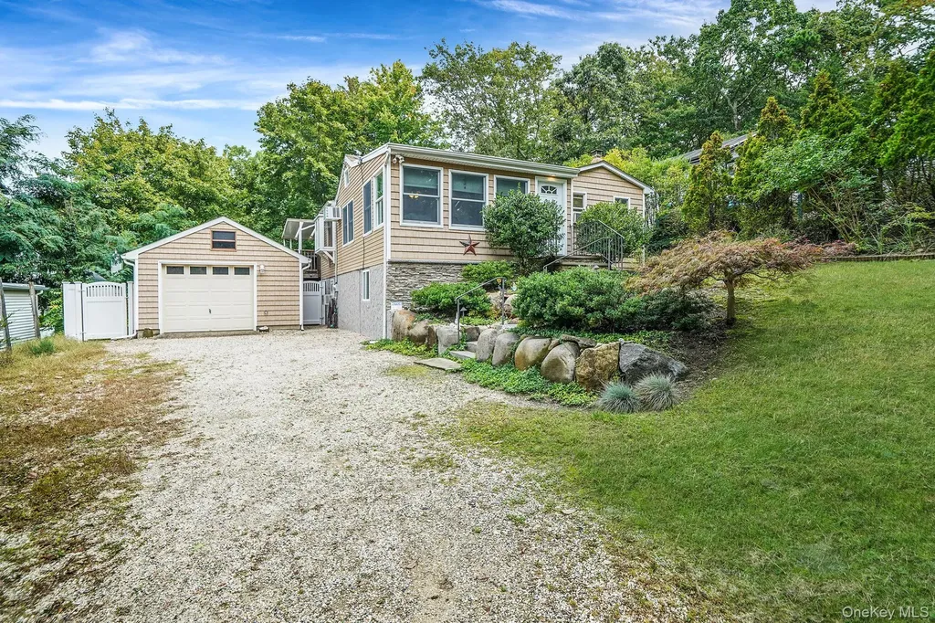 29 Diana Road Rocky Point NY 11778