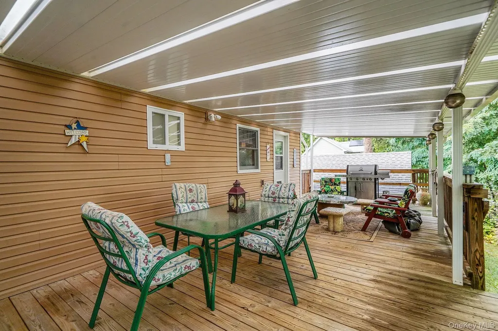 29 Diana Road Rocky Point NY 11778
