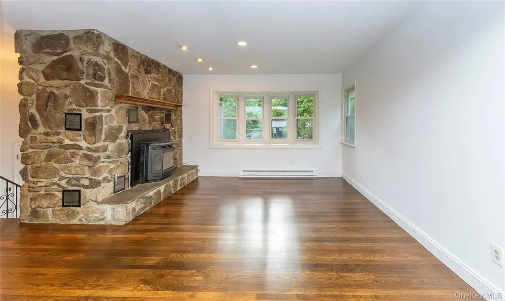 96 Lakeview Drive Pawling NY 12564