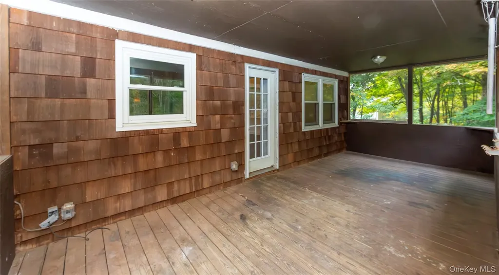 96 Lakeview Drive Pawling NY 12564
