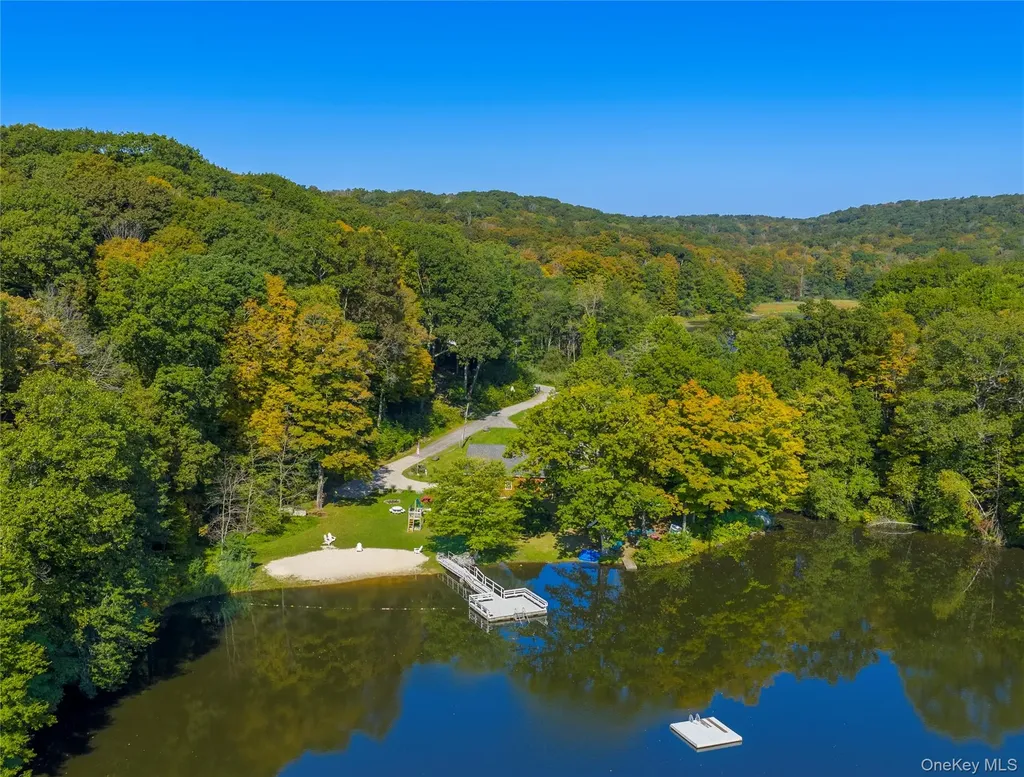 96 Lakeview Drive Pawling NY 12564