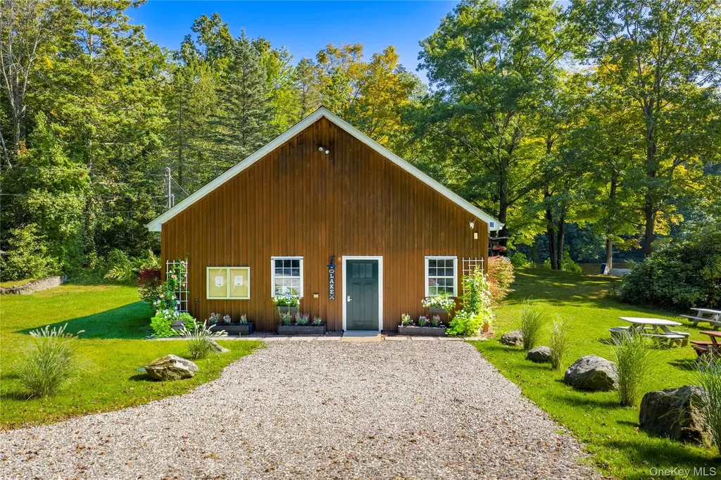 96 Lakeview Drive Pawling NY 12564