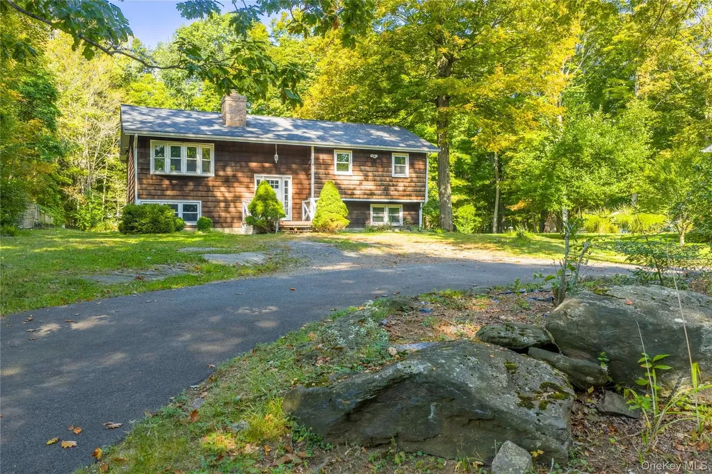 96 Lakeview Drive Pawling NY 12564