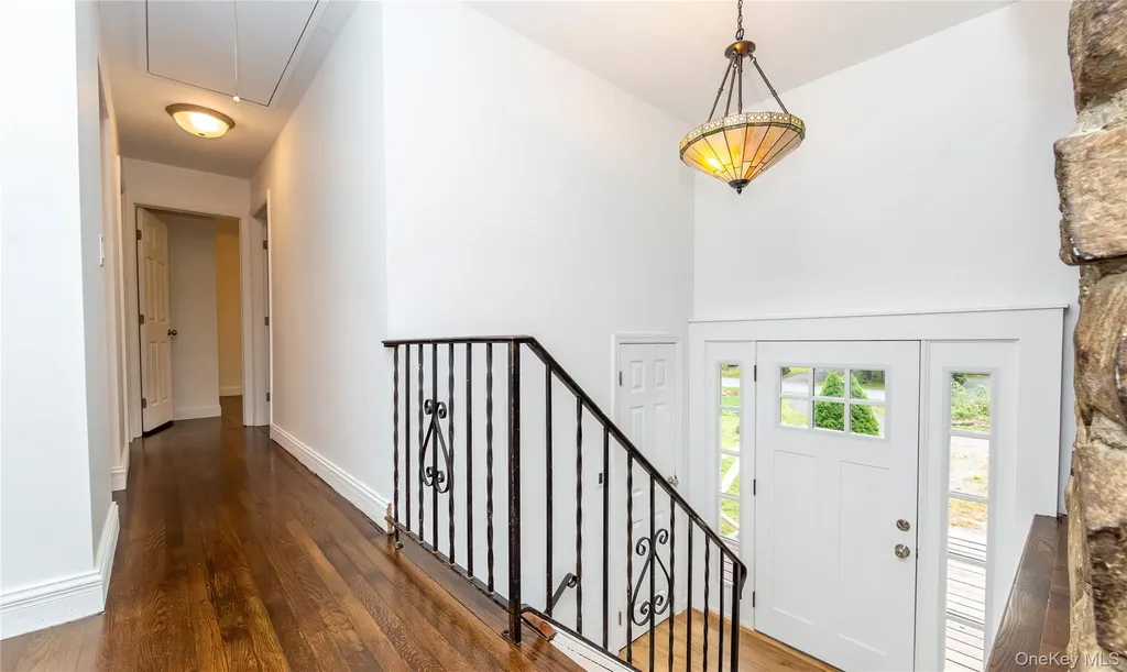 96 Lakeview Drive Pawling NY 12564