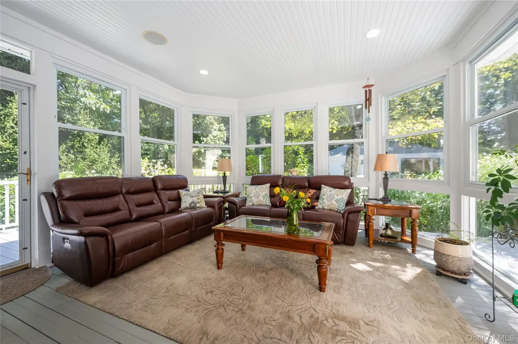 140 N Woods Drive Wading River NY 11792
