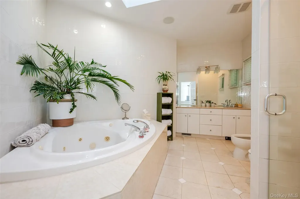 140 N Woods Drive Wading River NY 11792