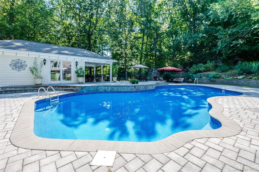 140 N Woods Drive Wading River NY 11792