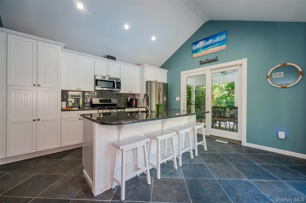 140 N Woods Drive Wading River NY 11792
