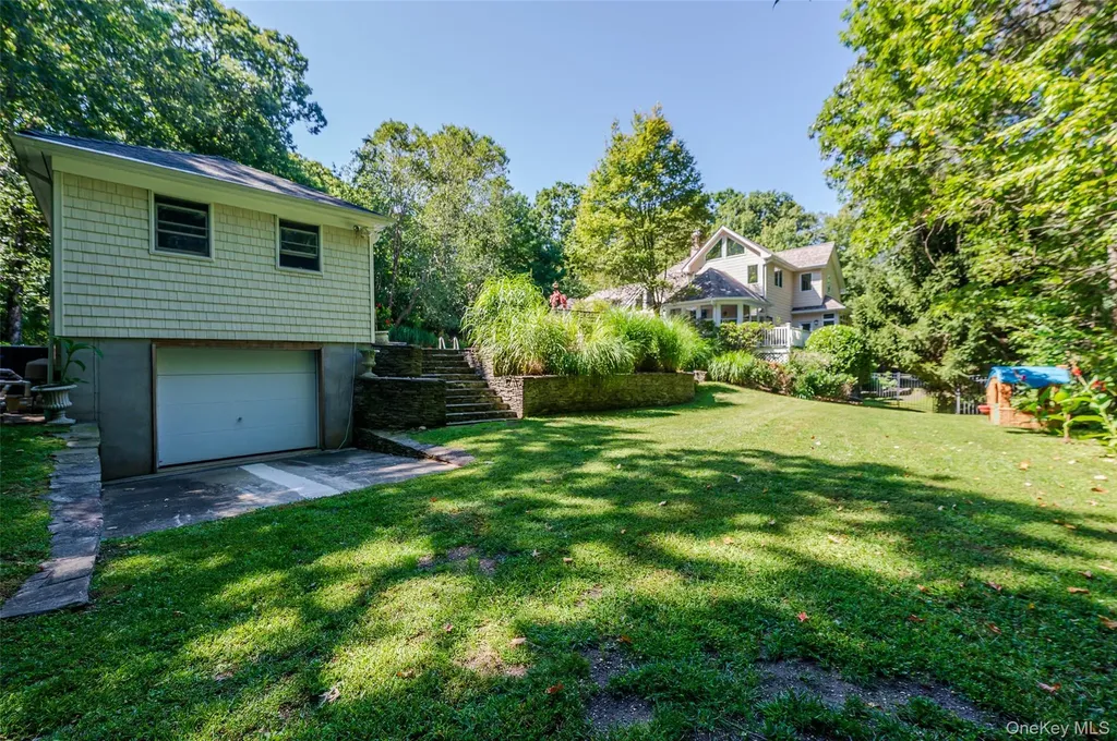 140 N Woods Drive Wading River NY 11792