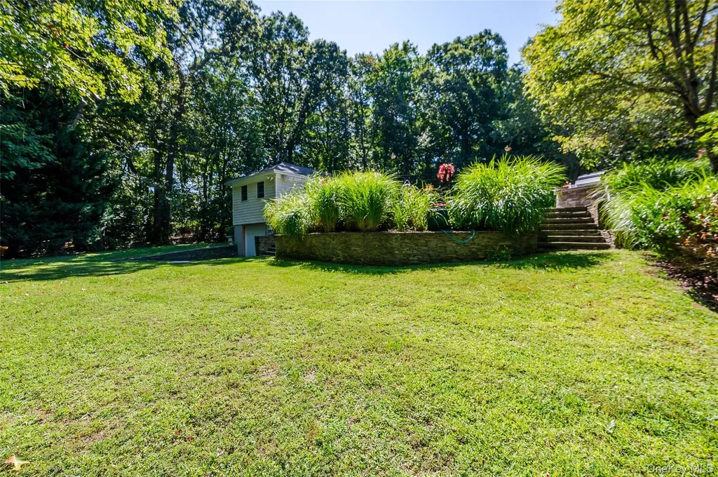 140 N Woods Drive Wading River NY 11792