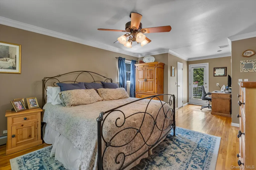 48 Terry Road Northport NY 11768