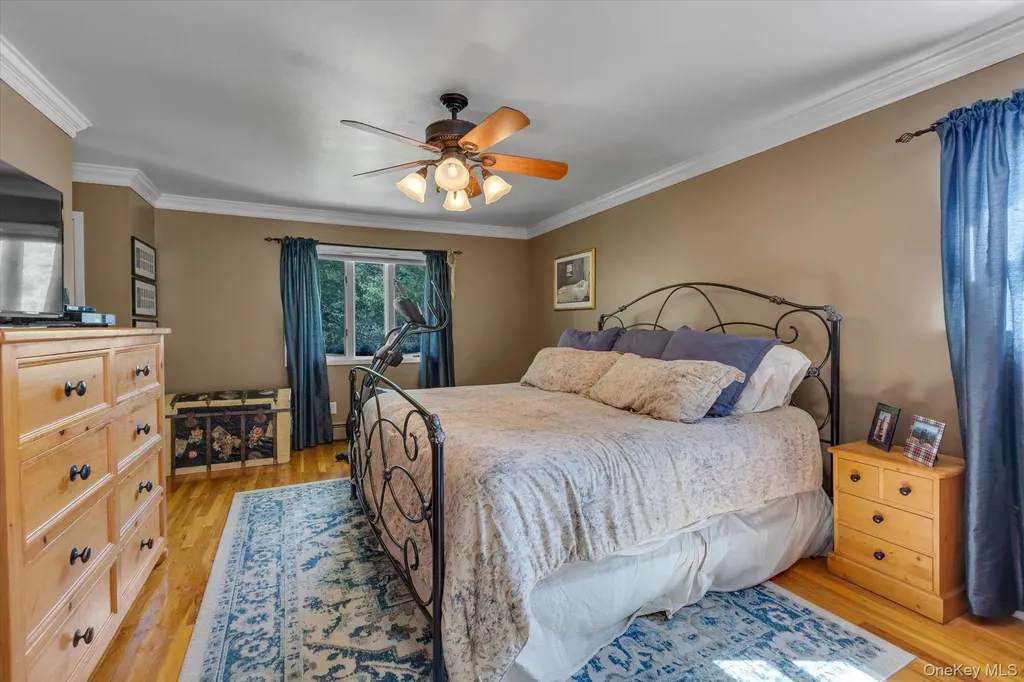48 Terry Road Northport NY 11768