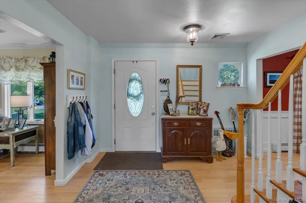 48 Terry Road Northport NY 11768