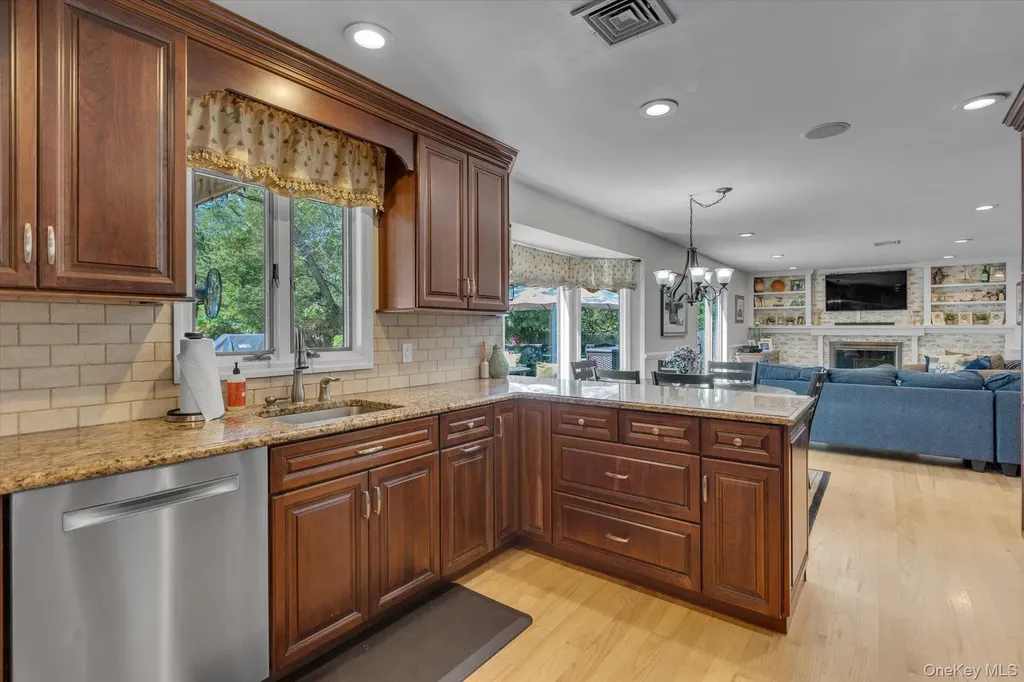 48 Terry Road Northport NY 11768