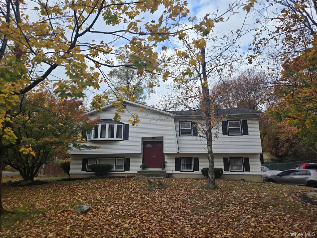 154 Rockland Lane Spring Valley NY 10977