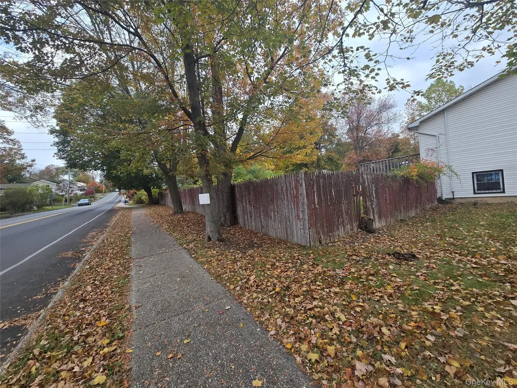 154 Rockland Lane Spring Valley NY 10977