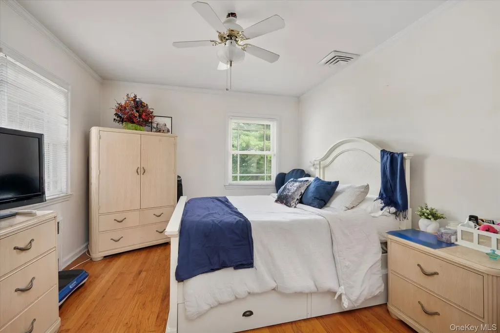 1361 Boxwood Drive E Hewlett Harbor NY 11557