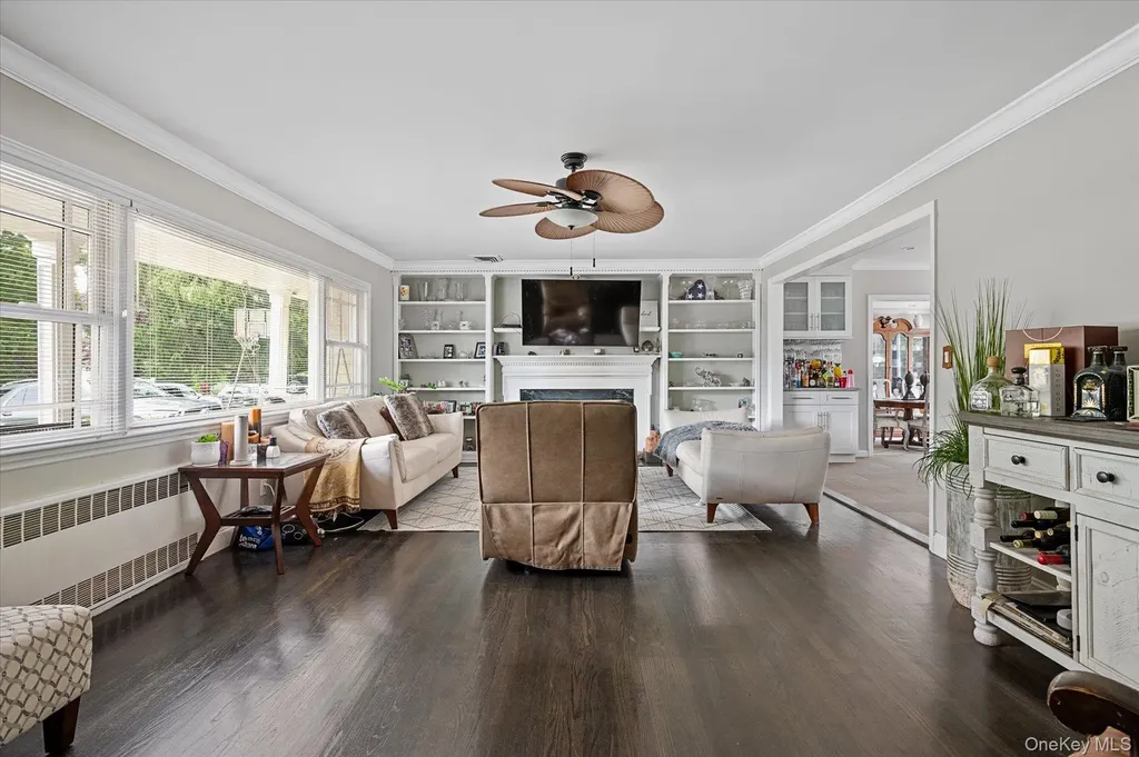 1361 Boxwood Drive E Hewlett Harbor NY 11557