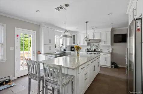 1361 Boxwood Drive E Hewlett Harbor NY 11557
