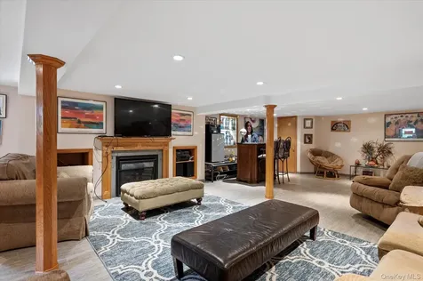 1361 Boxwood Drive E Hewlett Harbor NY 11557