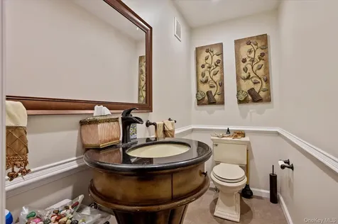 1361 Boxwood Drive E Hewlett Harbor NY 11557
