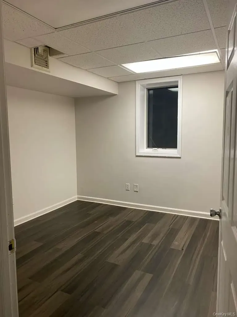 6 13th Street Selden NY 11784