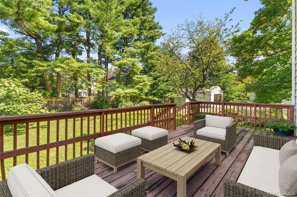 16 Bryn Mawr Parkway Bronxville NY 10708