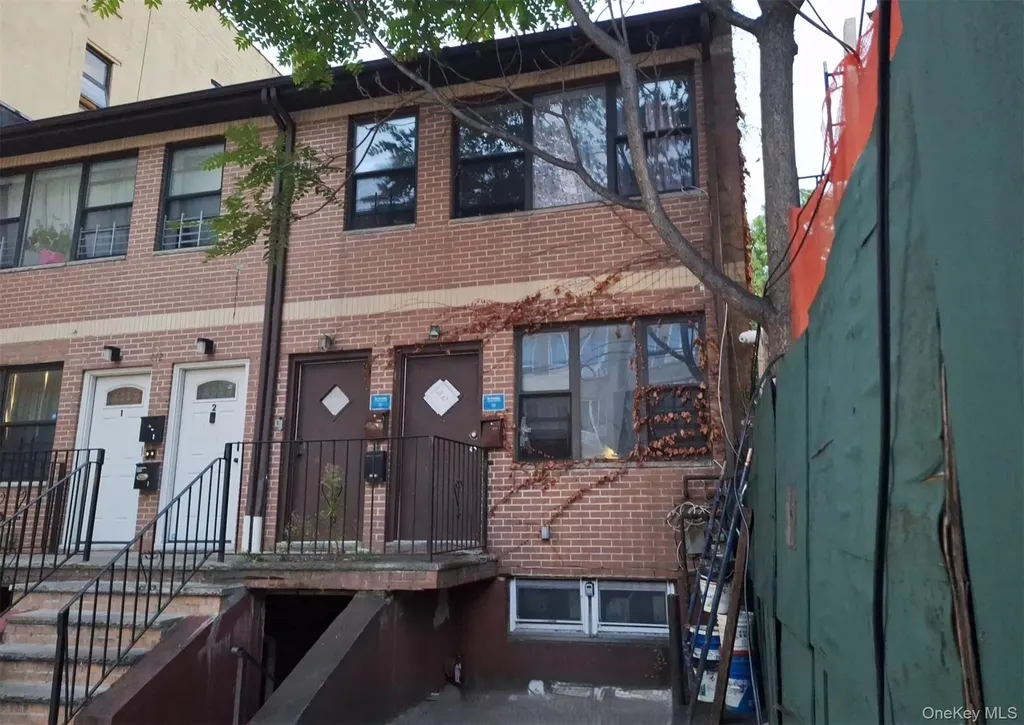 440 Blake Avenue Brooklyn NY 11212