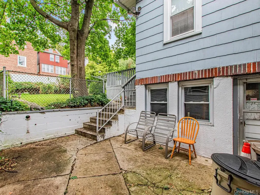 5621 Post Road Bronx NY 10471
