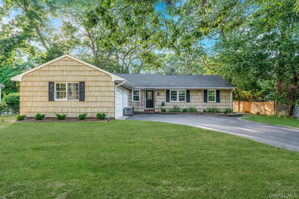 7 Cornell Road Shoreham NY 11786