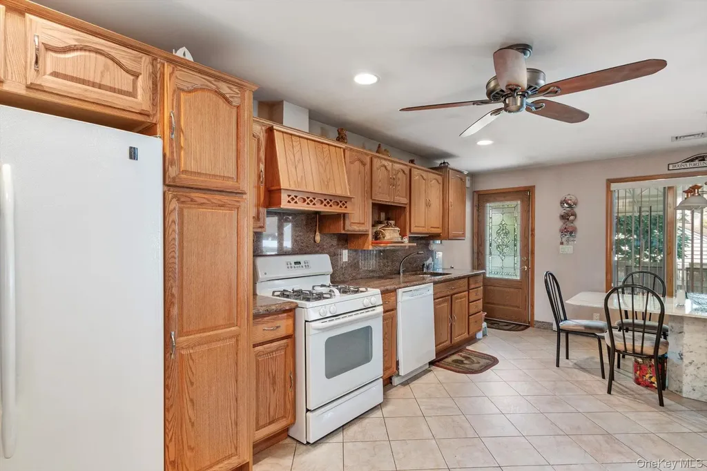 800 Mayer Drive Wantagh NY 11793
