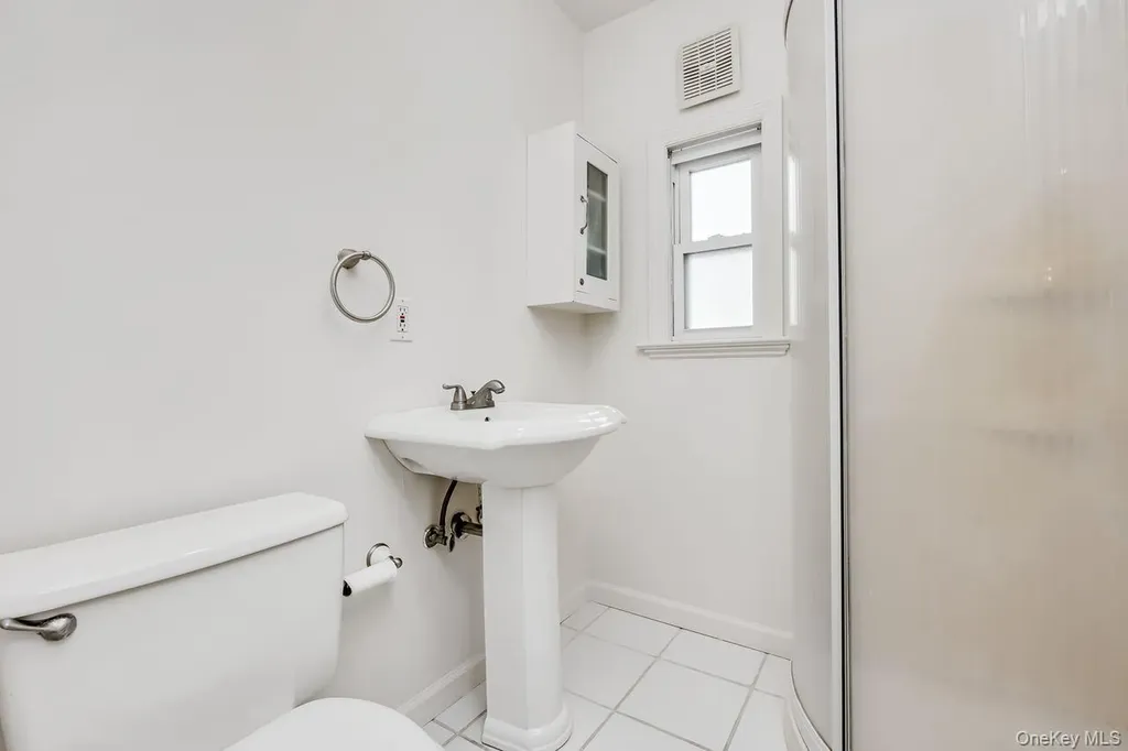 134 Marcellus Road Mineola NY 11501