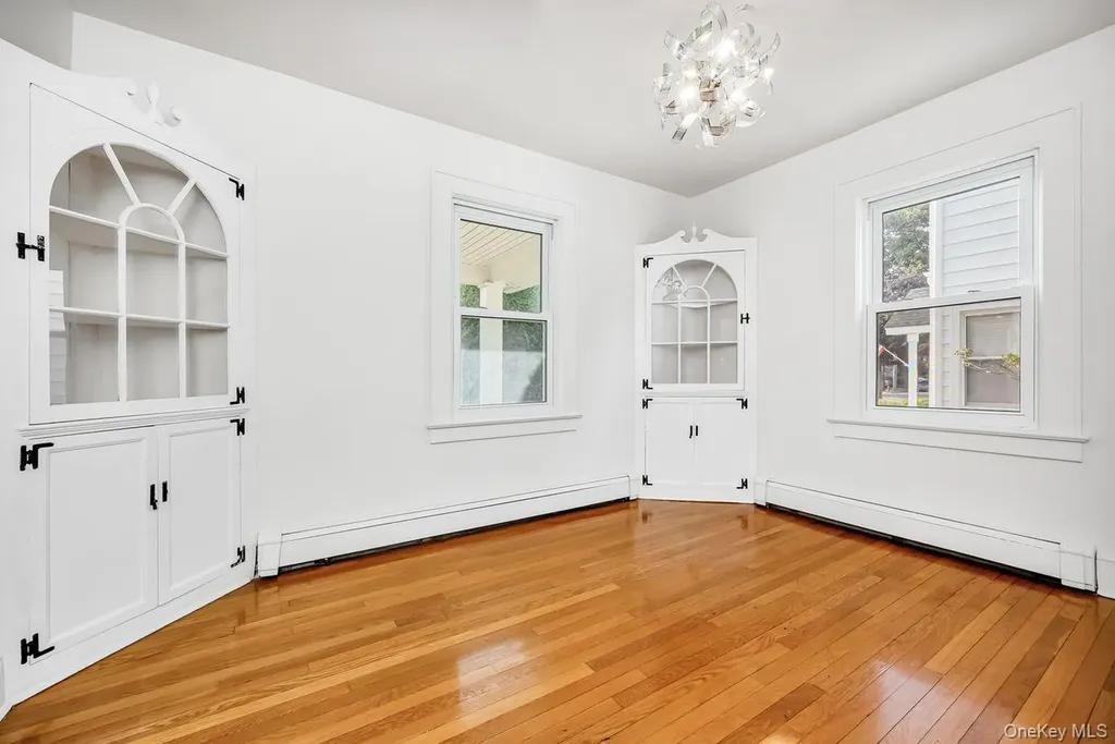 134 Marcellus Road Mineola NY 11501