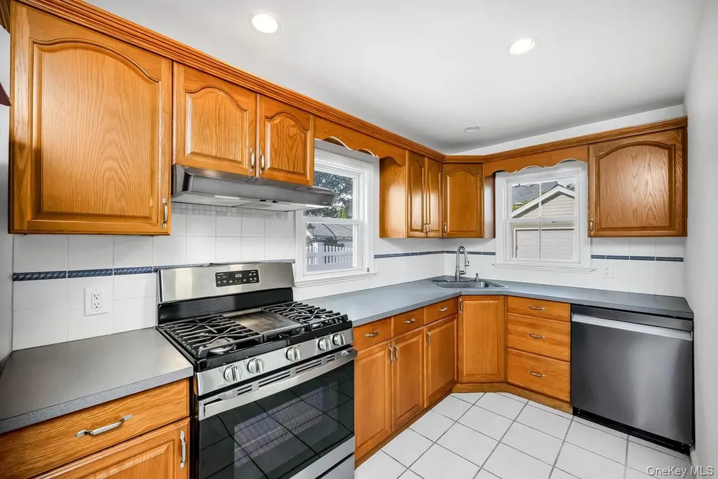 134 Marcellus Road Mineola NY 11501