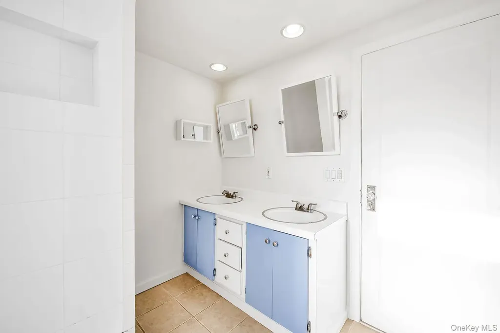 134 Marcellus Road Mineola NY 11501