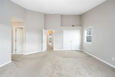 1476 Iroquois Street Shrub Oak NY 10588