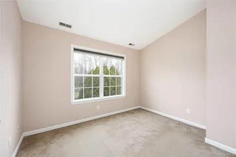 1476 Iroquois Street Shrub Oak NY 10588