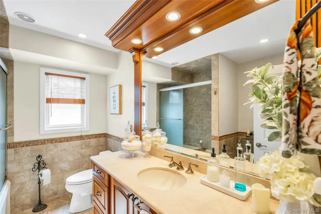 30 Rosalie Place Commack NY 11725