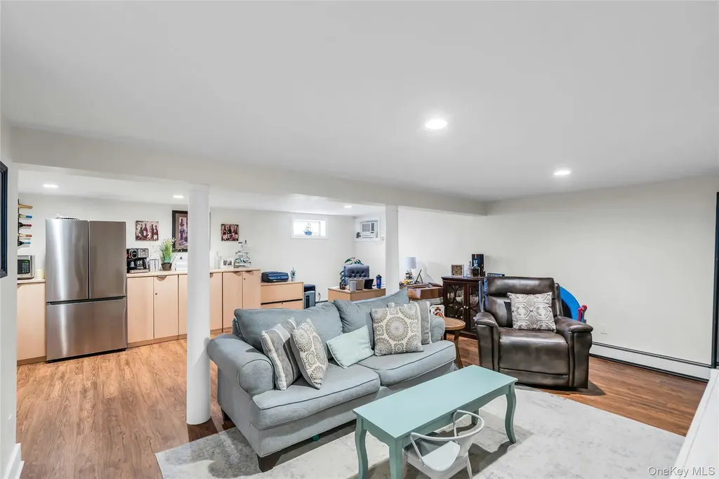 30 Rosalie Place Commack NY 11725