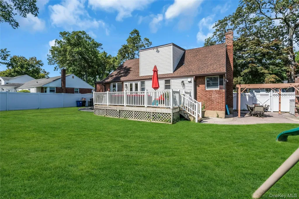 30 Rosalie Place Commack NY 11725