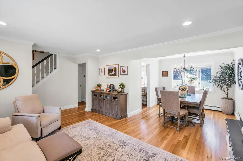 30 Rosalie Place Commack NY 11725