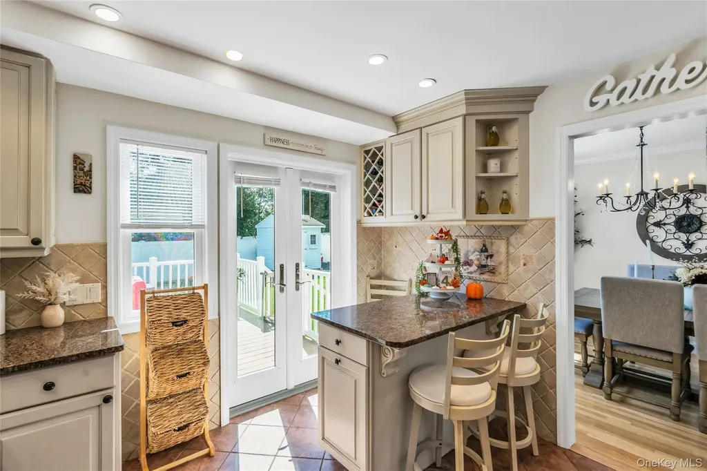 30 Rosalie Place Commack NY 11725