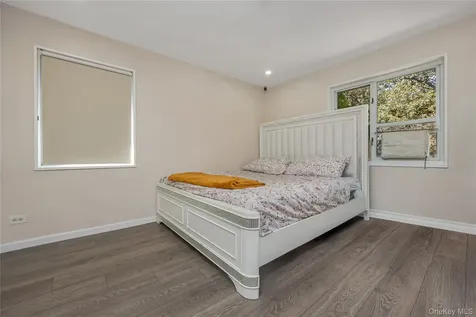 220-08 Stronghurst Avenue Queens Village NY 11426