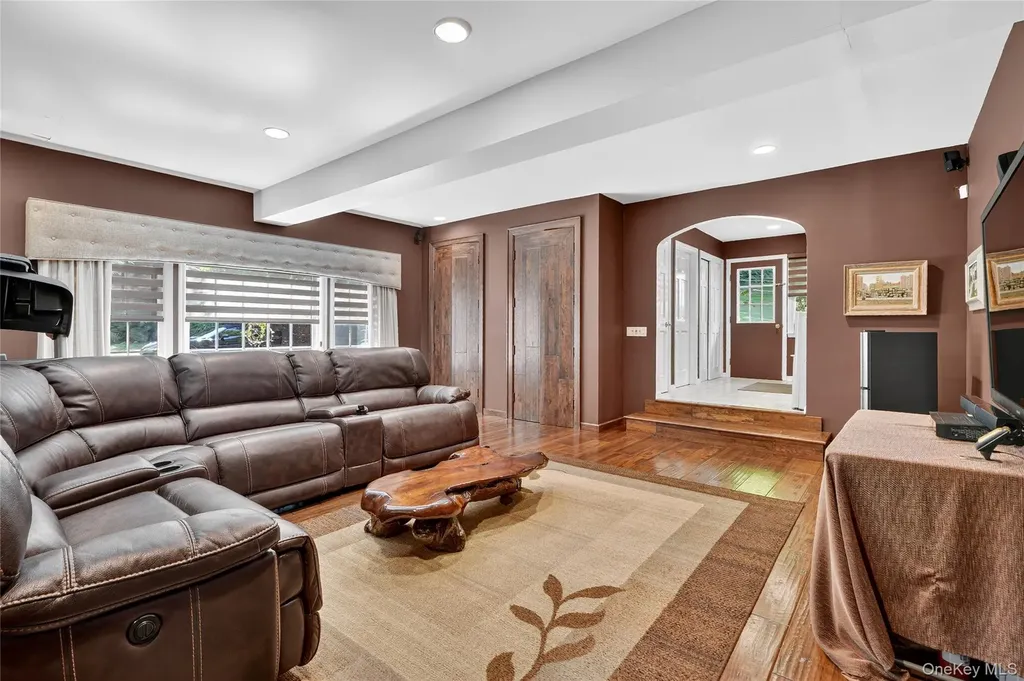 21 Mianus Drive Bedford NY 10506