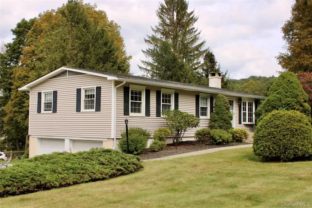4 Deer Run Court Carmel NY 10512